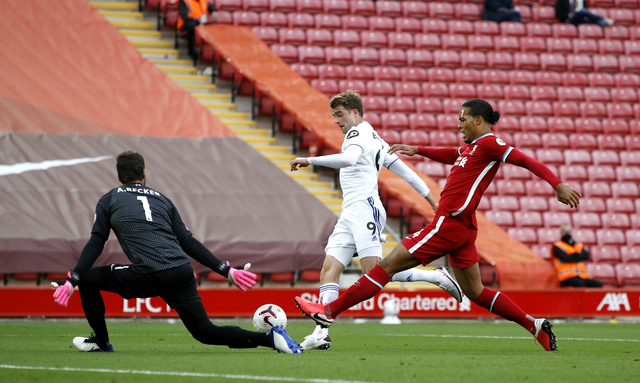 埃凯提交了 埃凯提交了